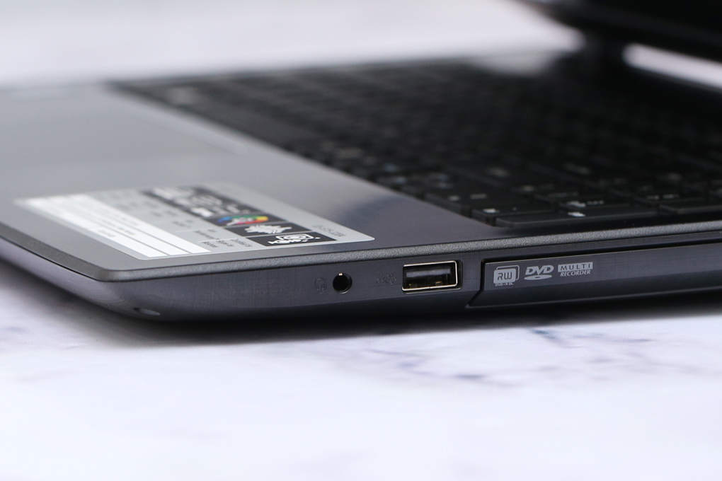 acer-aspire-e5-575-320a-i3-6100u-4gb-500gb-win10-den-1-org-9.jpg