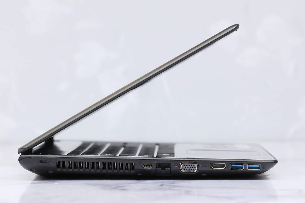 acer-aspire-e5-575-320a-i3-6100u-4gb-500gb-win10-den-org-11.jpg