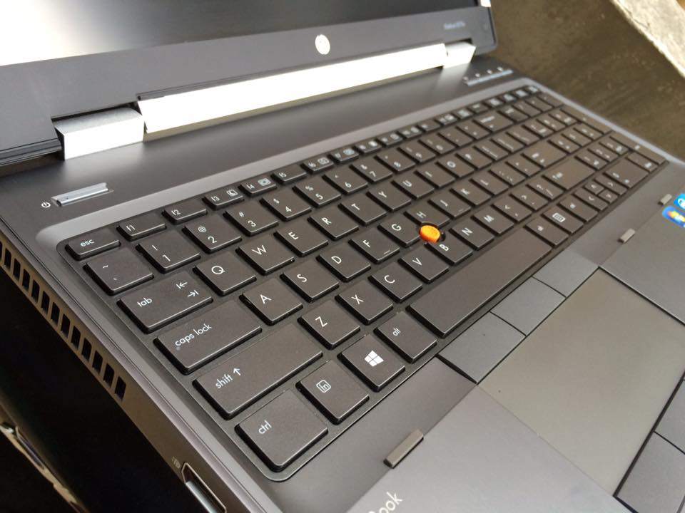 8570w 6.jpg