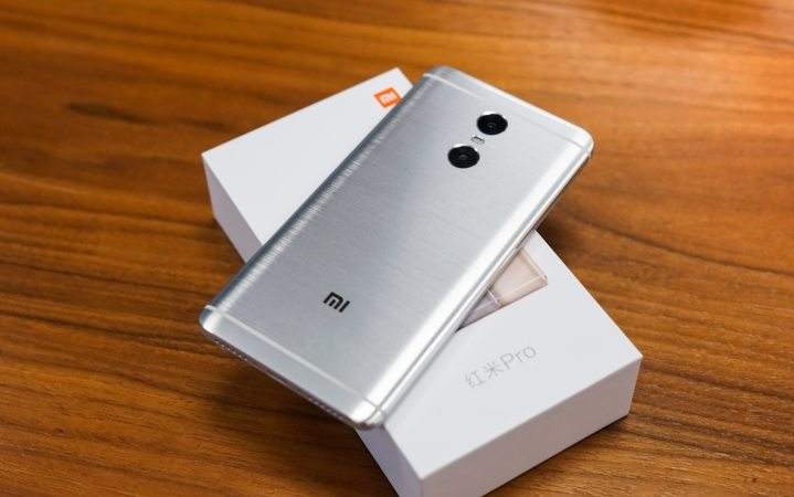 redmi.jpg