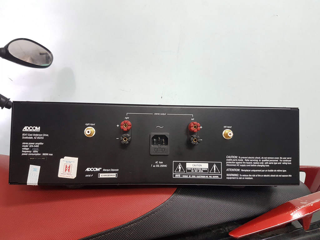 adcom-gfa-5400-back.jpg