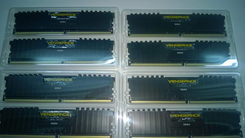 corsair lpx 2400 2.jpg