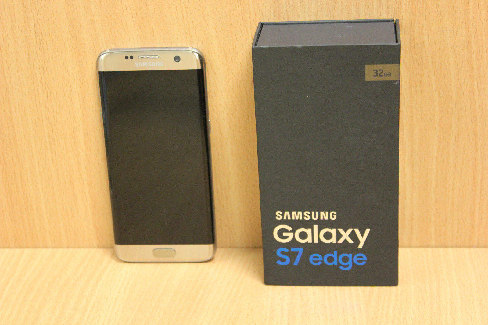 Samsung-Galaxy-S7-Edge-Gold-32Gb-Unlocked.jpg
