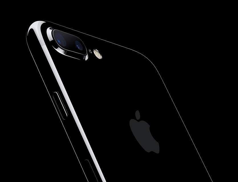 iphone7-gallery1-2016.jpeg