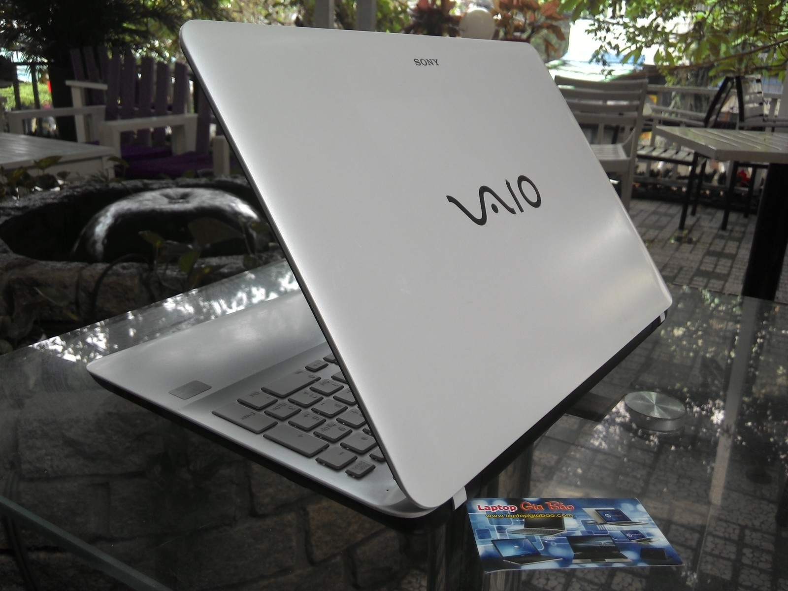Sony Vaio SVF15 Resize (3).jpg