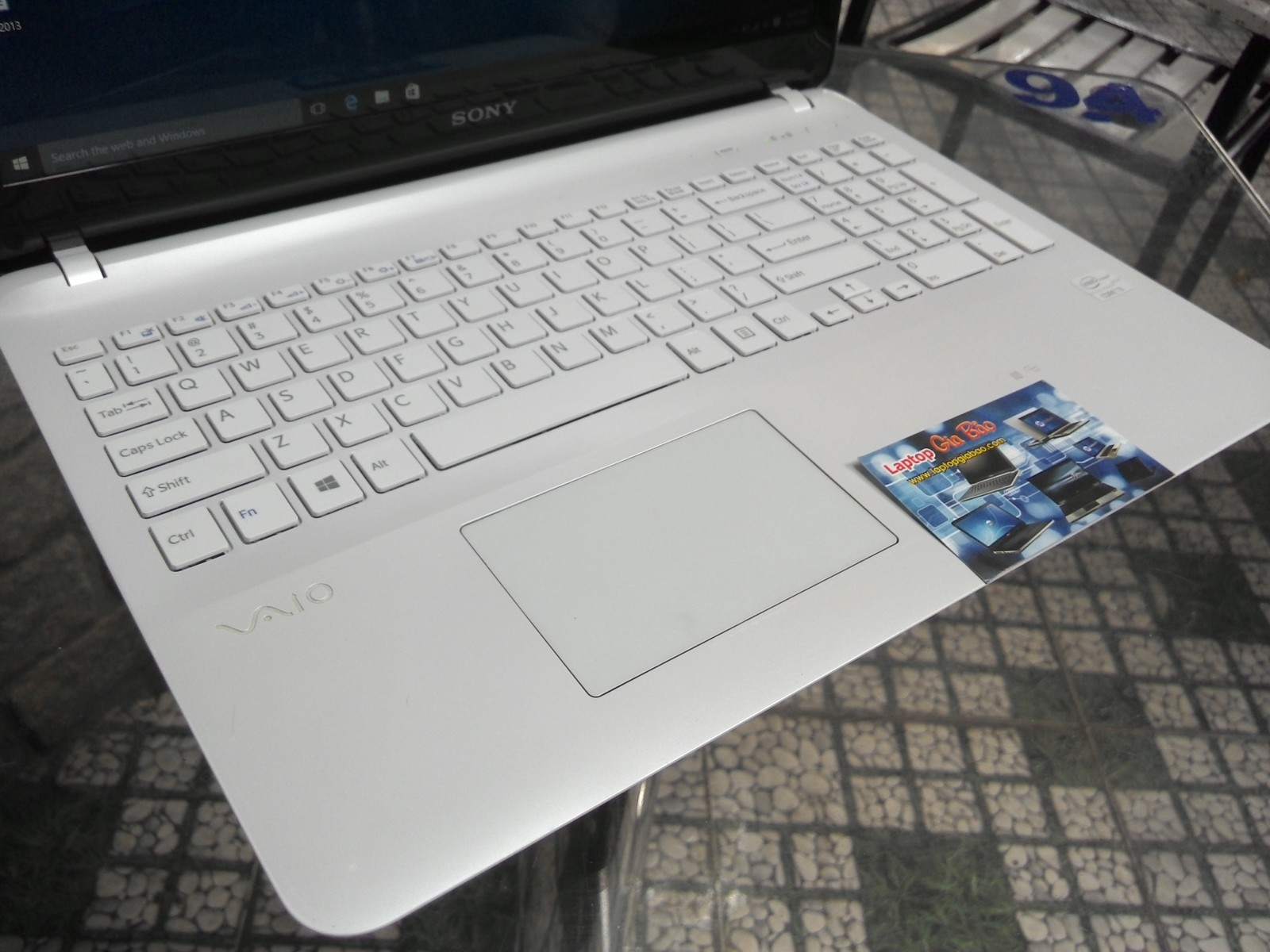 Sony Vaio SVF15 Resize (7).jpg