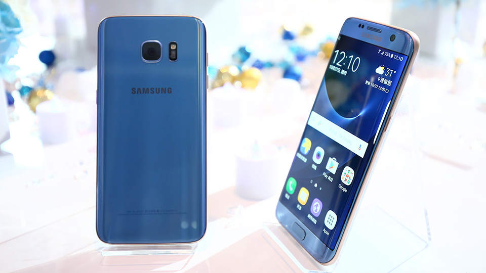 samsung-galaxy-s7-edge-blue-coral-edition-a-5.jpg