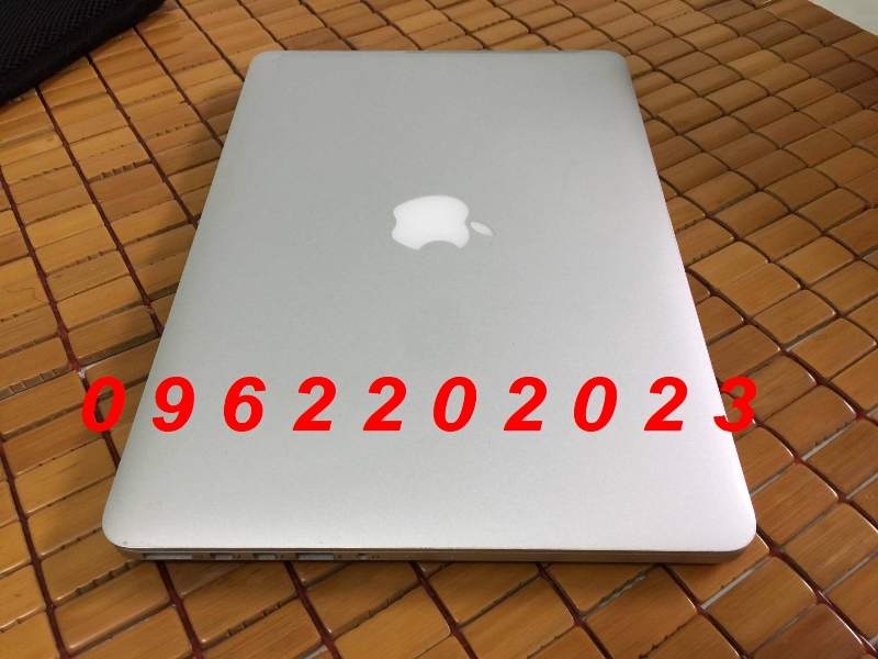hinh-macbook-1.jpg