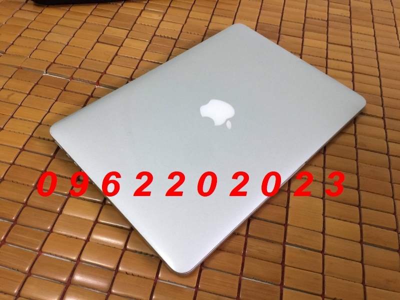 hinh-macbook-2.jpg