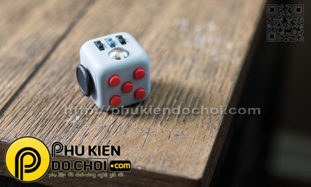 Fidget-Cube-Fidget-Spinner-Hand-XucXac-KhoiVuong-www.PhuKienDoChoi.com (202).jpg