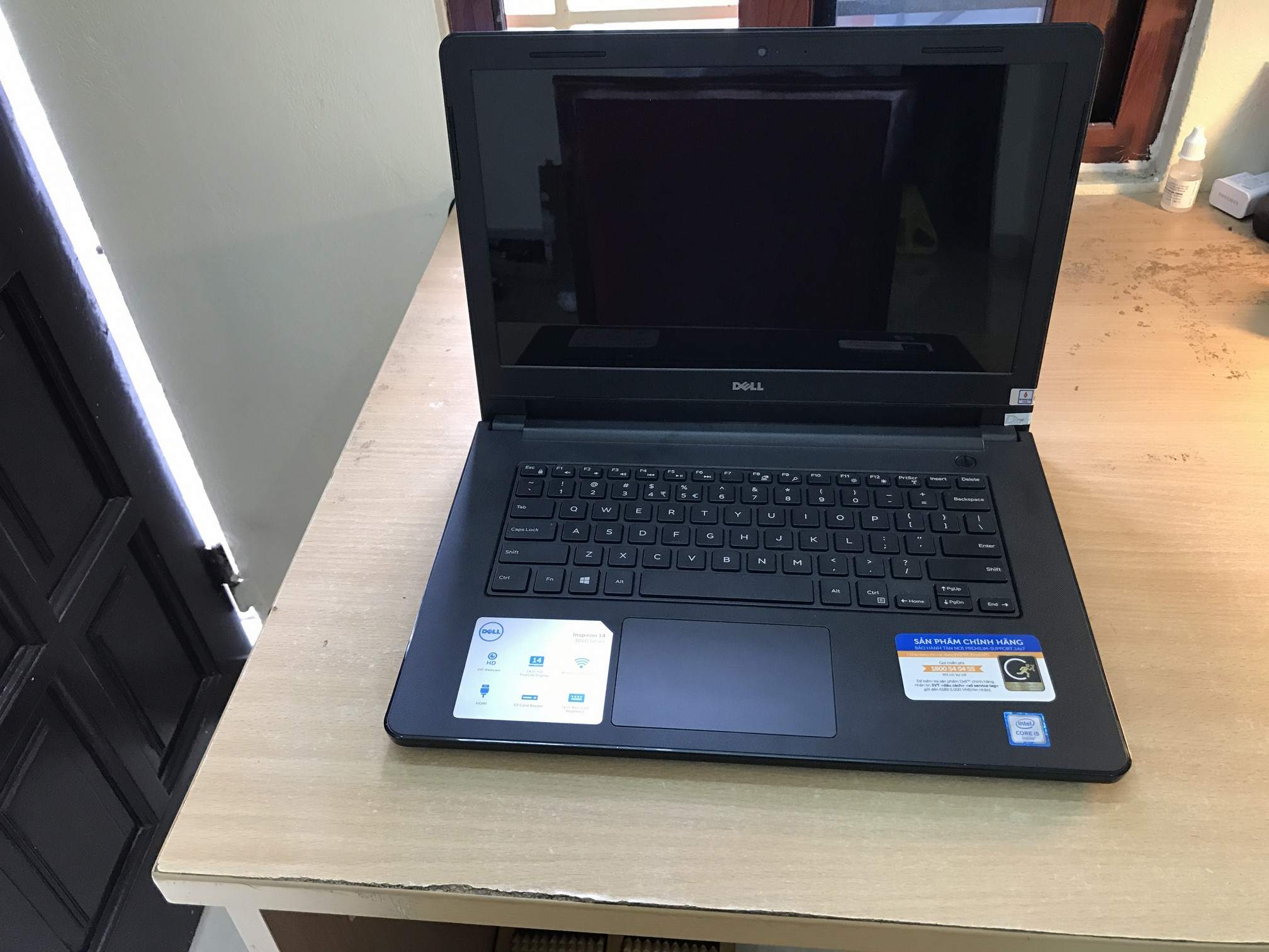 Dell 2 (Copy).JPG