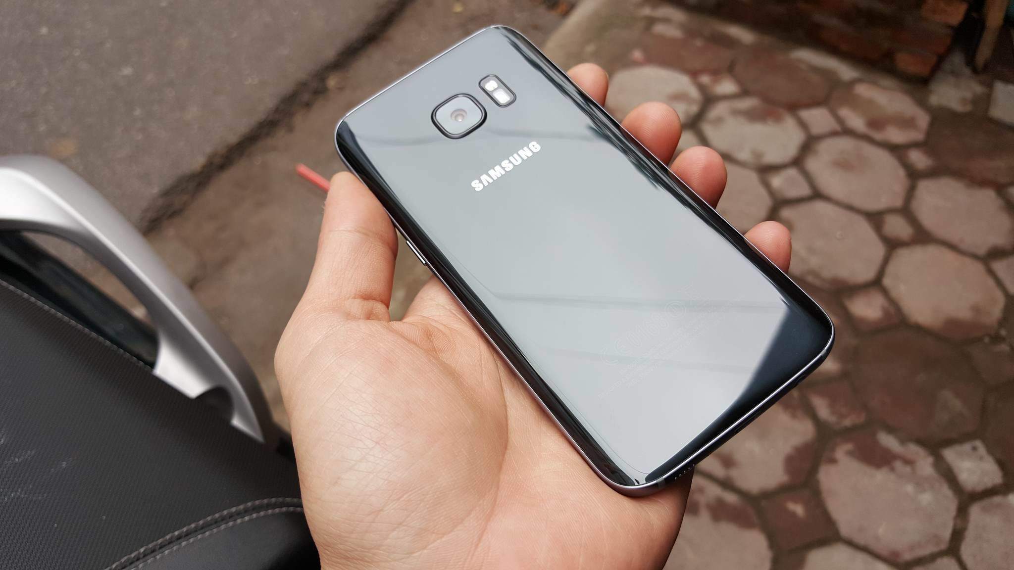 galaxy s7 quoc te (1).jpg