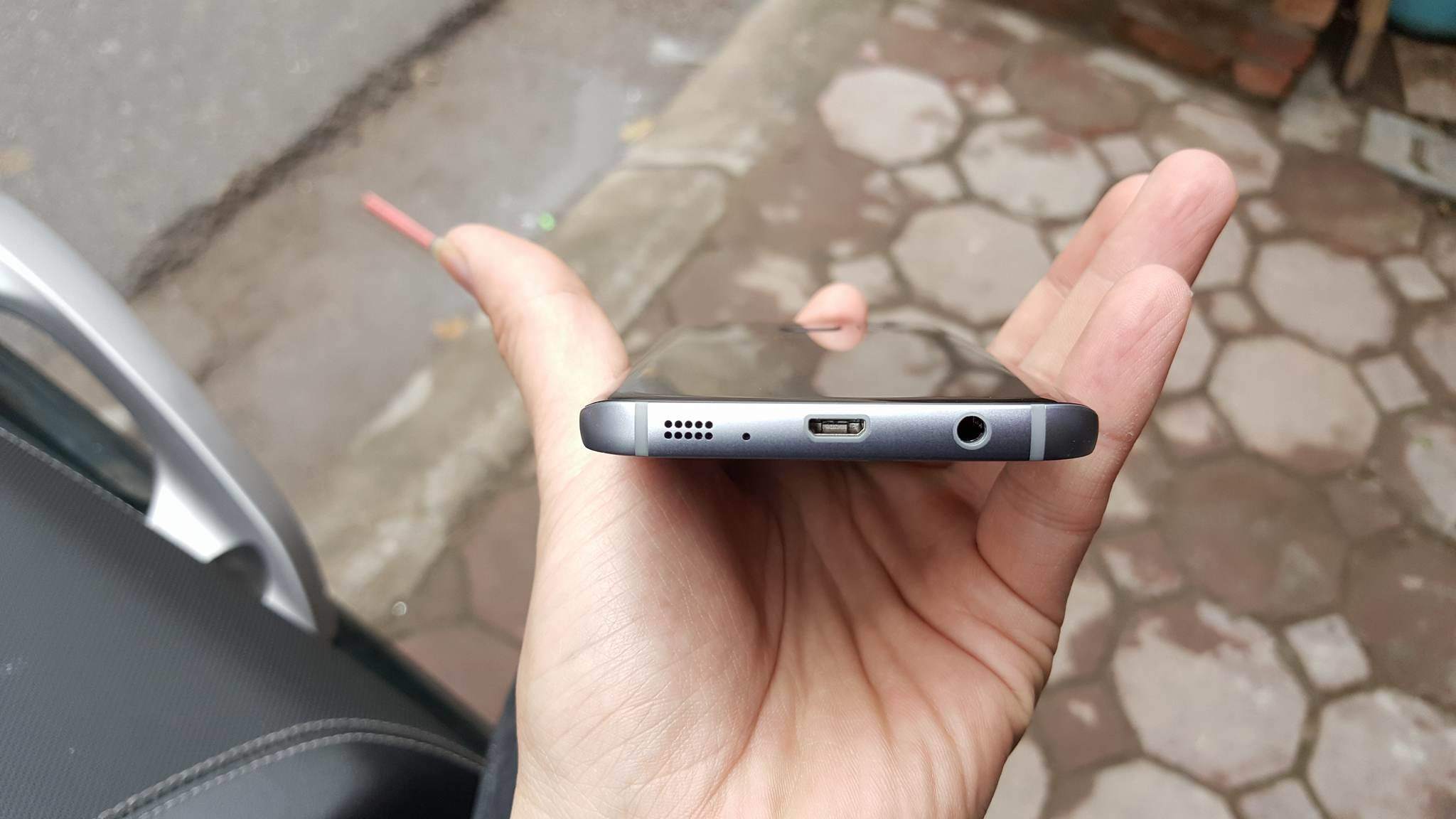 galaxy s7 quoc te (2).jpg
