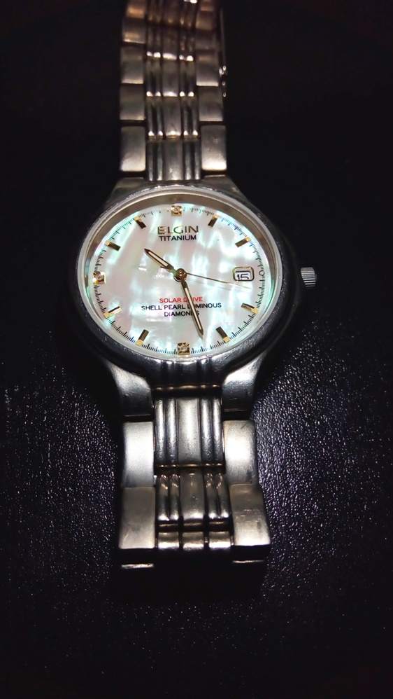 Đồng hồ nữ BS mặt kim tuyến màu sắc cực đẹp dây titanium cao cấp