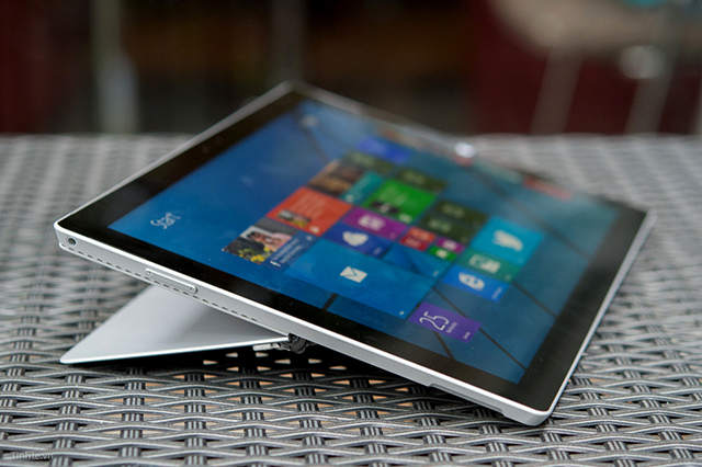 2555237_Surface_Pro_3.jpg