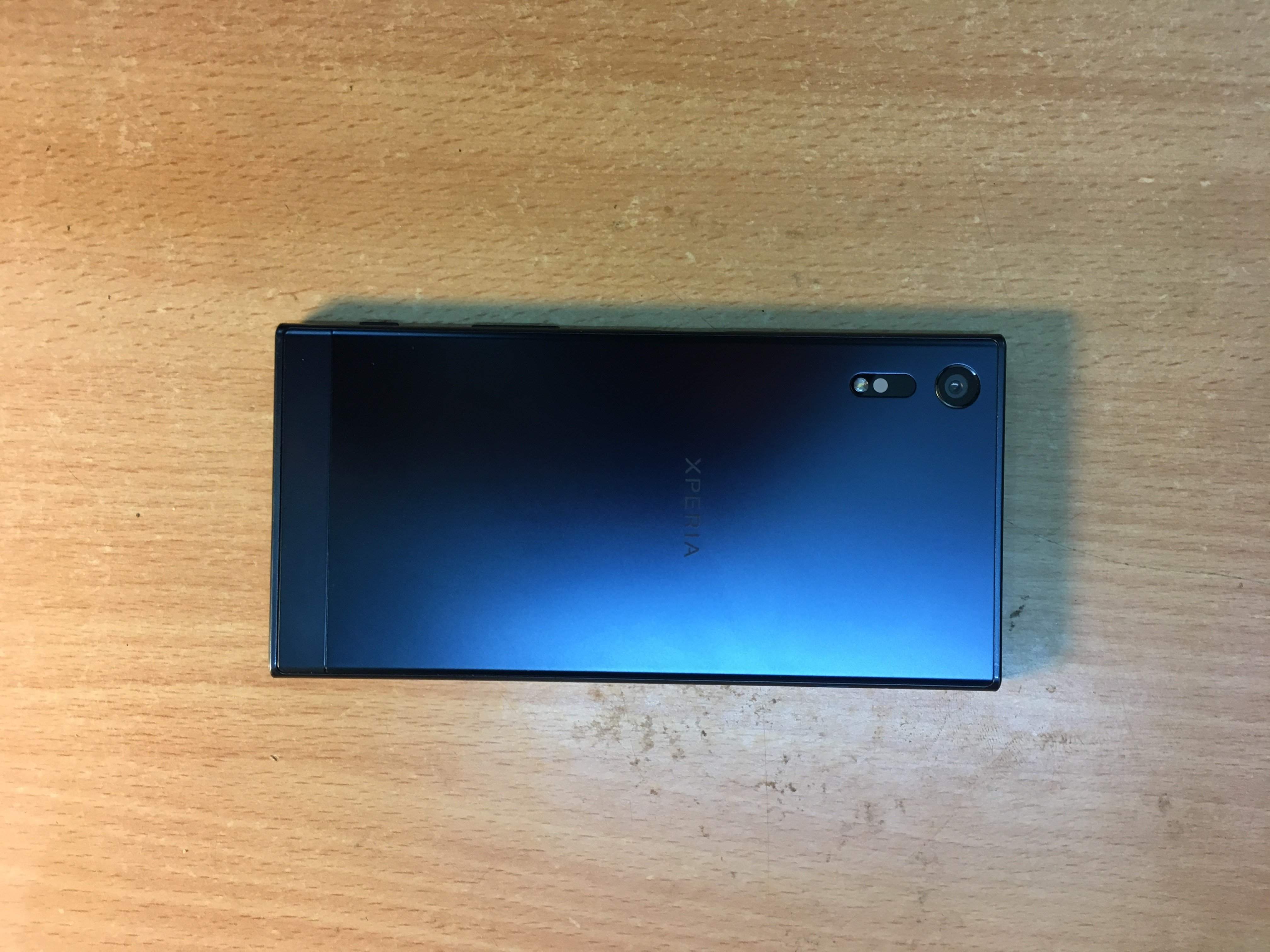 XZ3.JPG