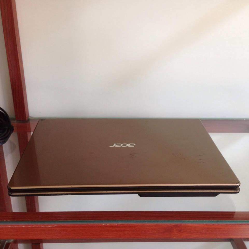 acer7.jpg
