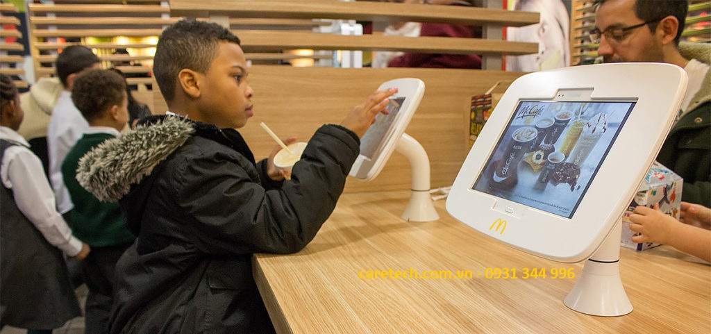 bouncepad-mcdonalds-sumo-1024x481.jpg