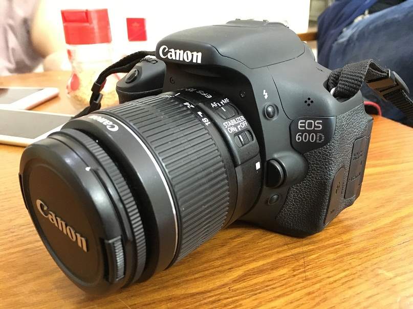 Canon 600D & kit 18-55mm: Khám phá thế giới bằng một chiếc máy ảnh thần thánh! Với cấu hình mạnh mẽ của Canon 600D và kit lens 18-55mm thì bất kỳ cảnh nào cũng trở nên sống động và rực rỡ. Hãy khám phá thế giới bằng cách truy cập ngay các hình ảnh liên quan để nhận thêm cảm hứng cho cuộc phiêu lưu sắp tới nhé!