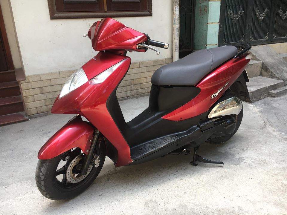 Honda dylan 150