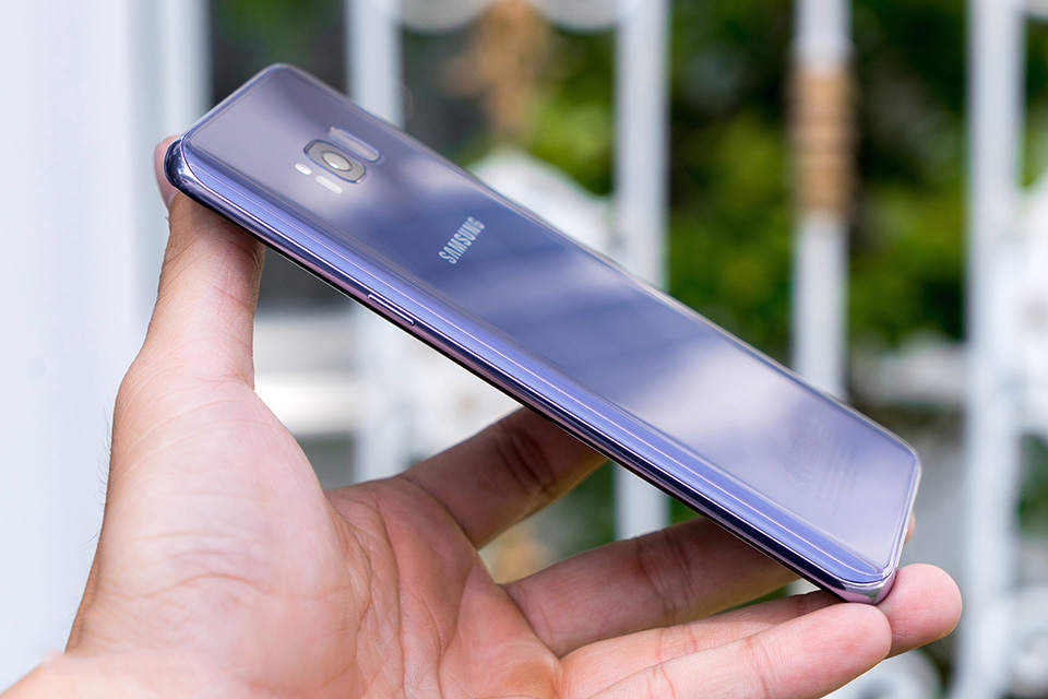 mo-hop-samsung-galaxy-s8-plus-phien-ban-mau-tim-khoi-20-1.jpg
