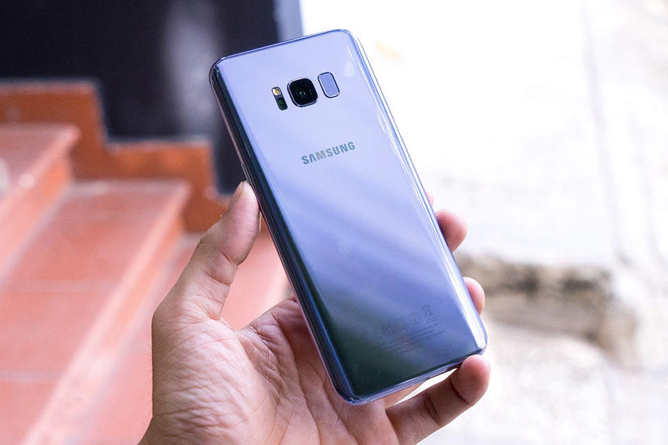 mo-hop-samsung-galaxy-s8-plus-phien-ban-mau-tim-khoi-19.jpg
