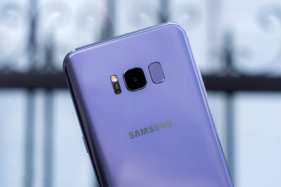 mo-hop-samsung-galaxy-s8-plus-phien-ban-mau-tim-khoi-18.jpg