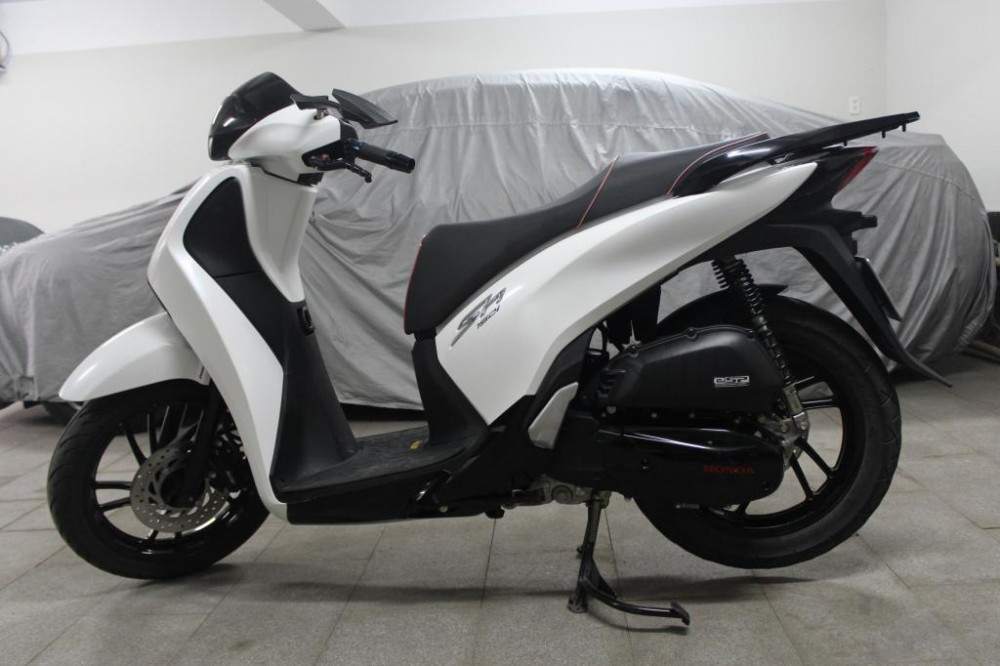 nen-mua-honda-shi-150-doi-2012-2013-cua-vietnam-hay-italy-524-1389078311-52cba727887a2.jpg
