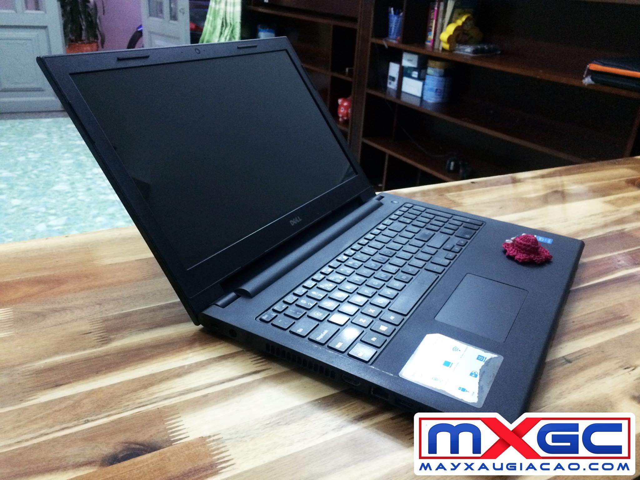 dell-3543-i5-vga-NVIDIA-2gb-may-xau-gia-cao-2.jpg