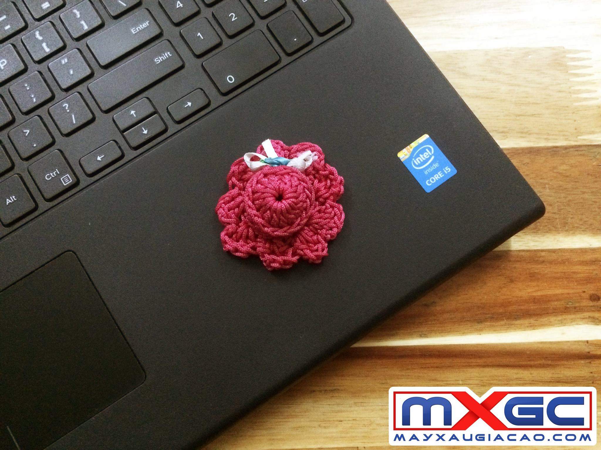 dell-3543-i5-vga-NVIDIA-2gb-may-xau-gia-cao-3.jpg