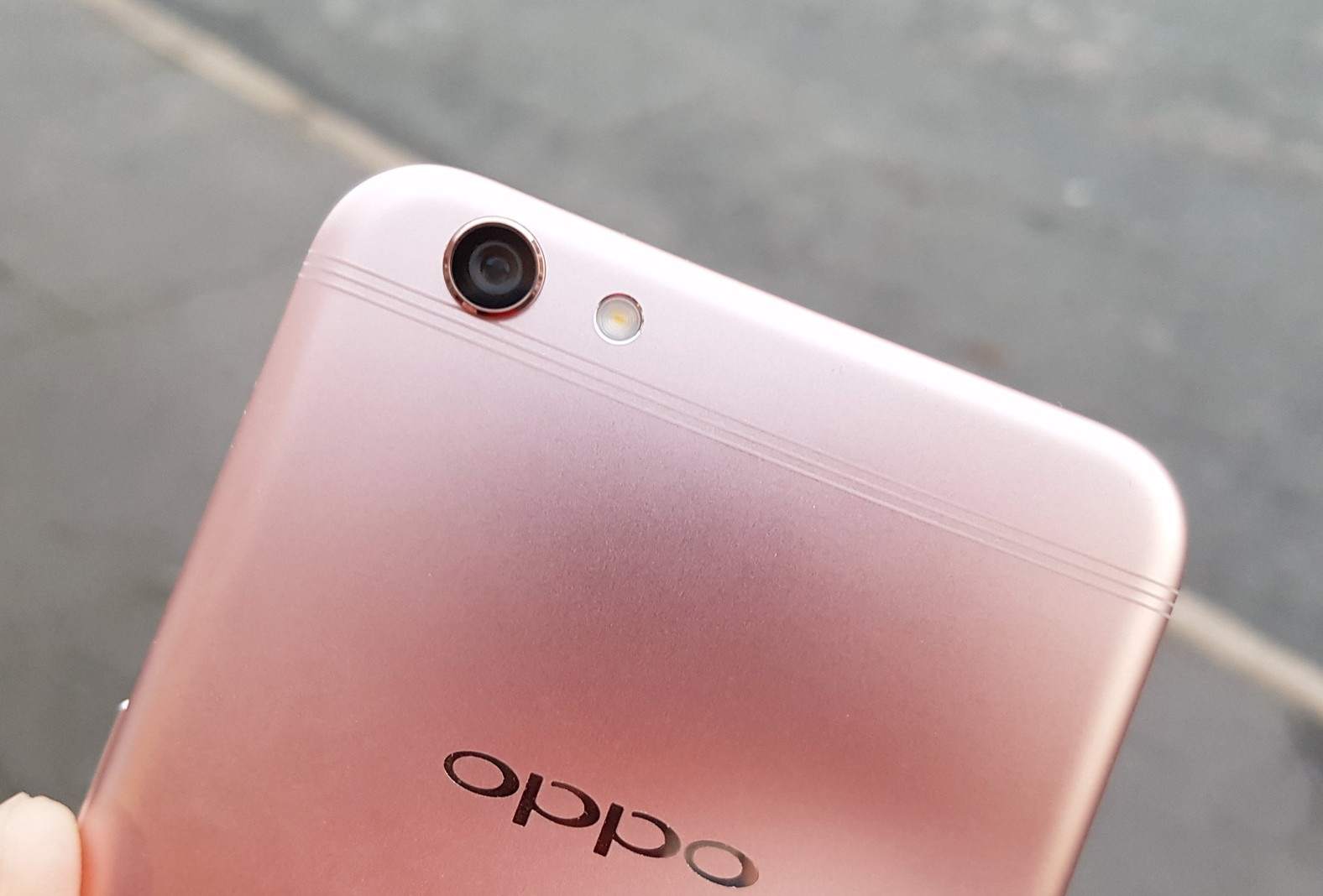 oppo-r9s-back-2.jpg