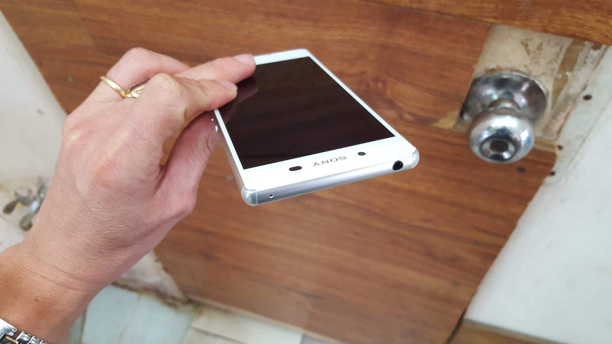sony z44.jpg