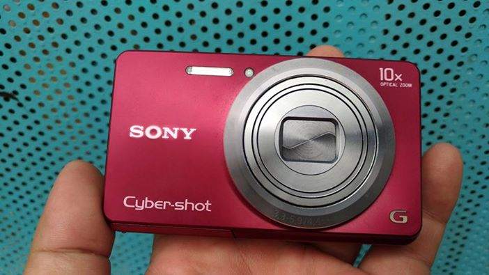 sony w690 1.jpg