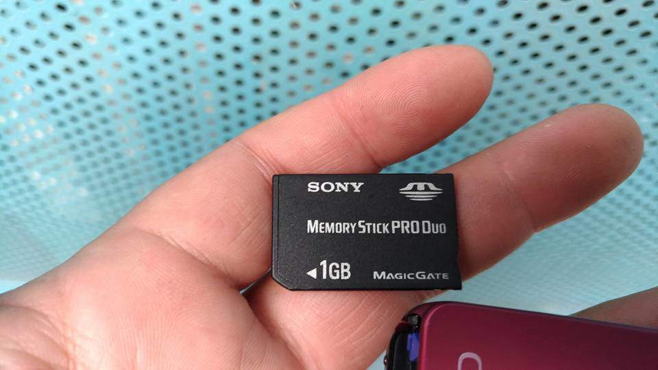 sony w690 6.jpg