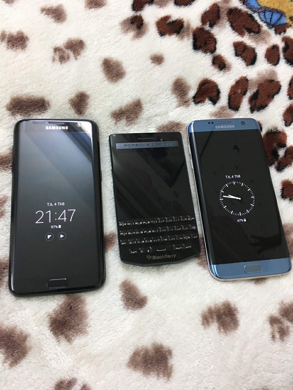 z732808858562_49386cd7f9390a15003c6ef491825ce8.jpg