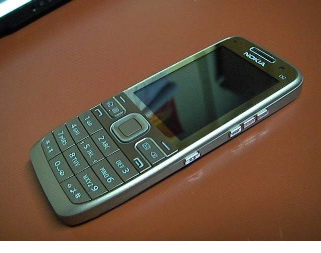 nokia e52.jpg