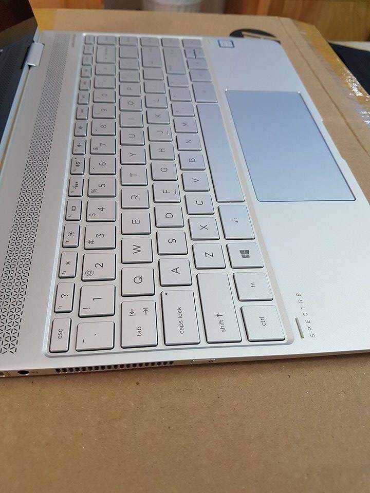 20668824_840104679478409_752765436_n.jpg