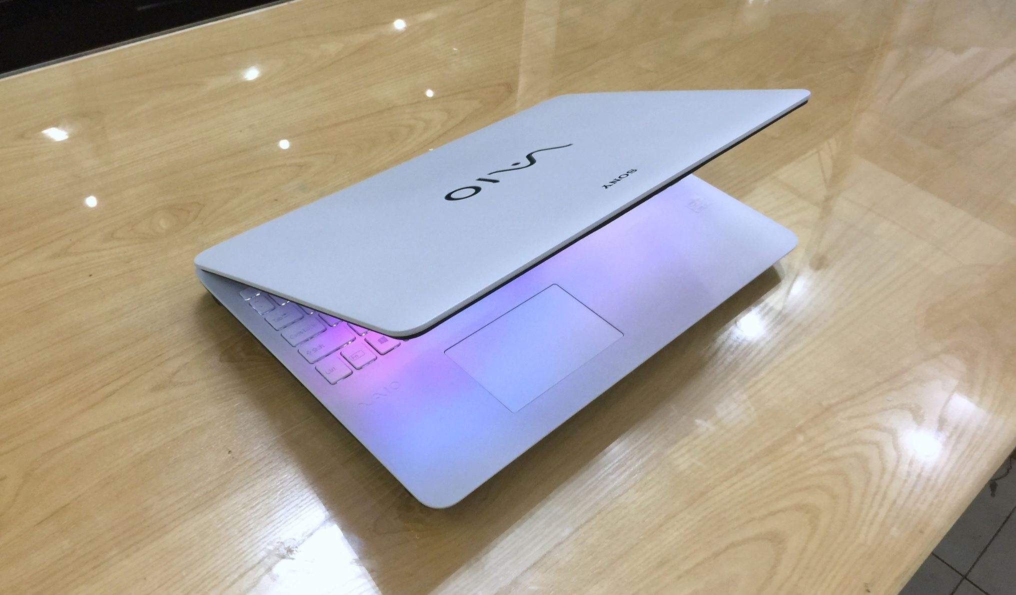Laptop Sony Vaio Fit SVF15A13SGP_3.jpg