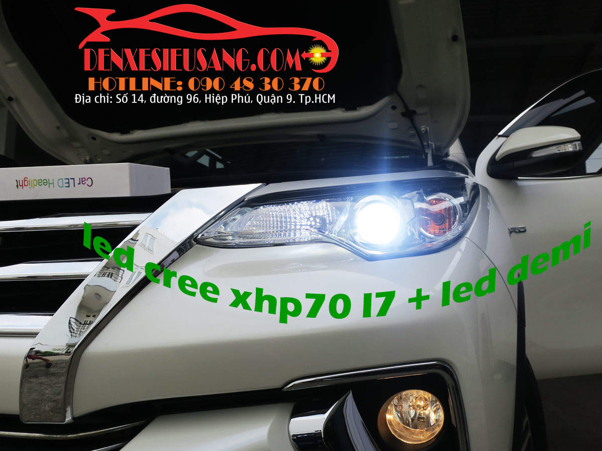 den-led-xe-toyota.jpg