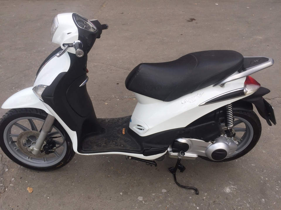 liberty-125-nhap-khau-y-2011-mau-trang-30l5-5671-35587-1494229820-5910233c67532.jpg