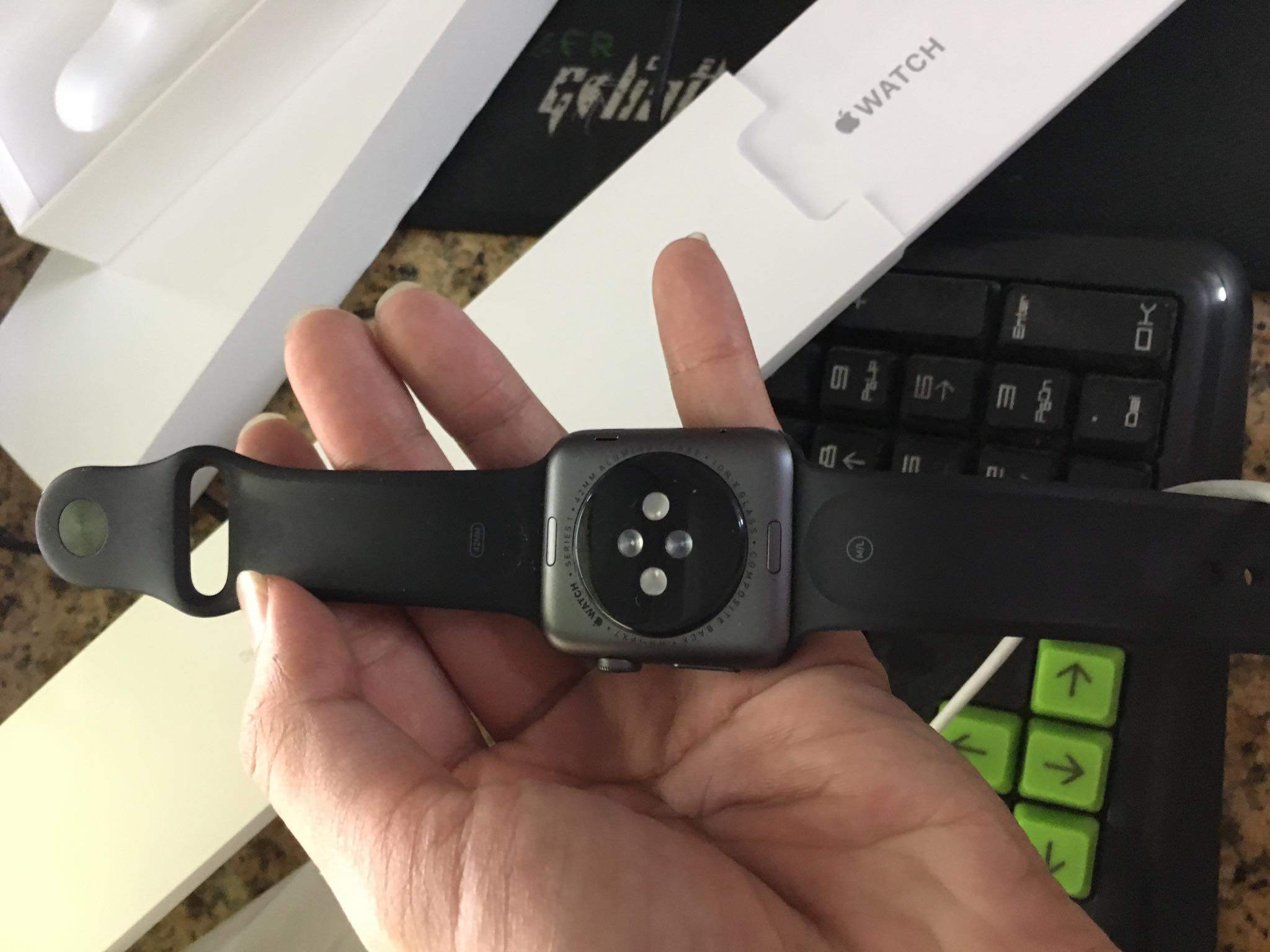apple watch 5.jpg