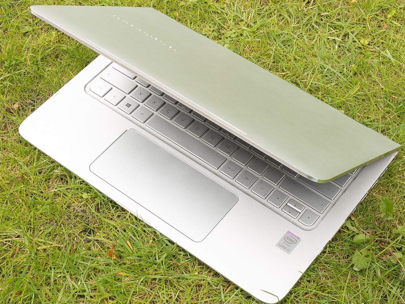 HP_Spectre_13_x360_04_von_23.jpg