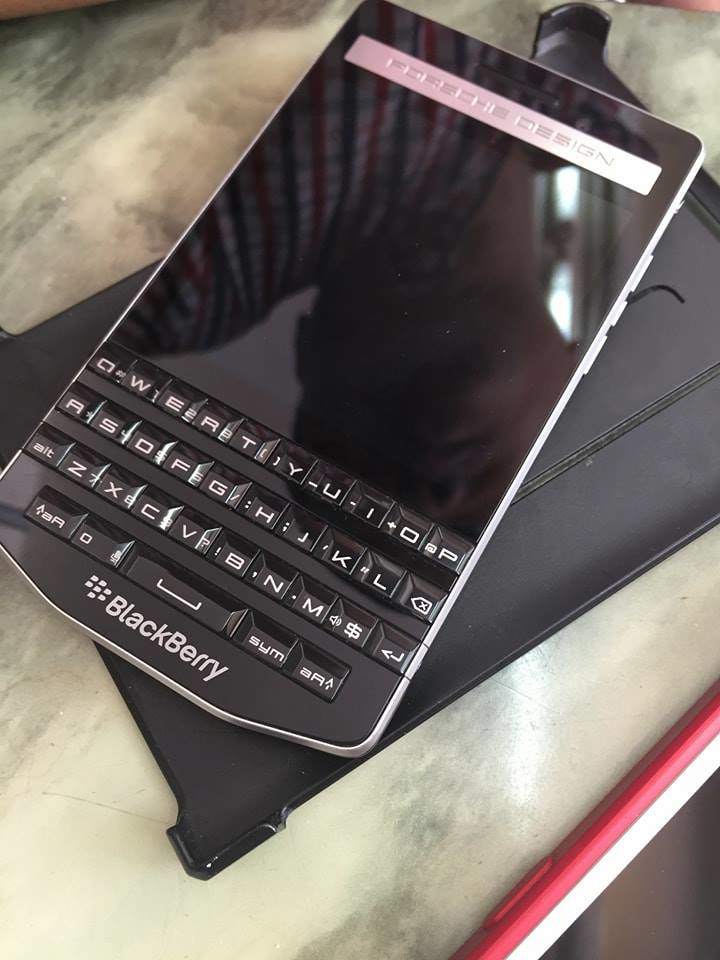 23602056_911560608993640_51305398_n.jpg