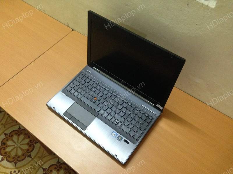 hp_elitebook_8560w-1.JPG