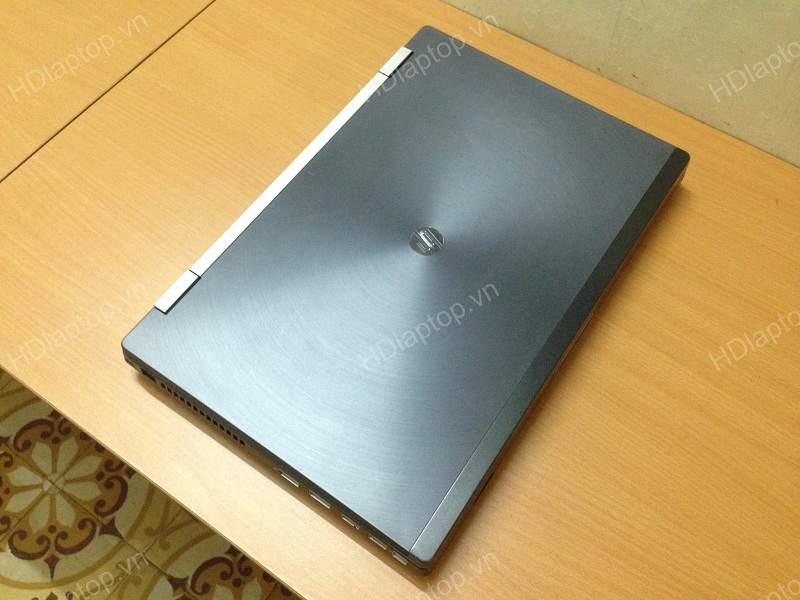 hp_elitebook_8560w-3.JPG