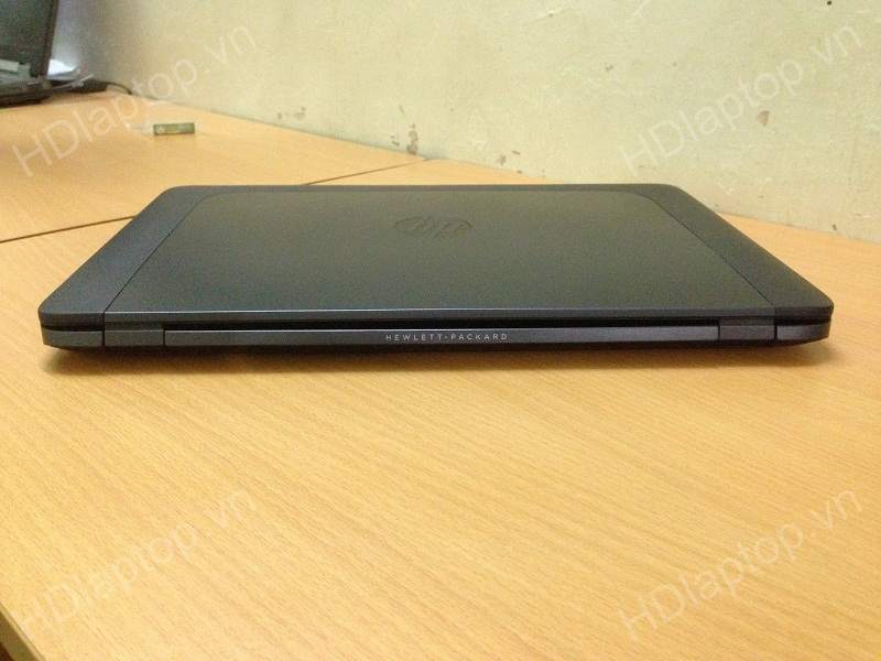 hp-zbook-14-i7-cu-gia-re.JPG