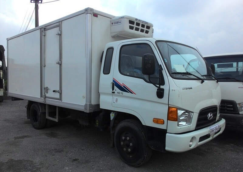2mat-truoc-xe-hyundai-hd72-dong-lanh-2.jpg