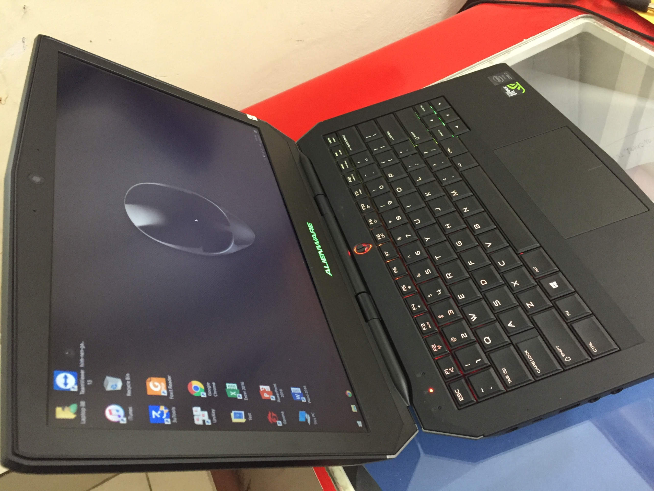 Dell alienware 13 r2 обзор