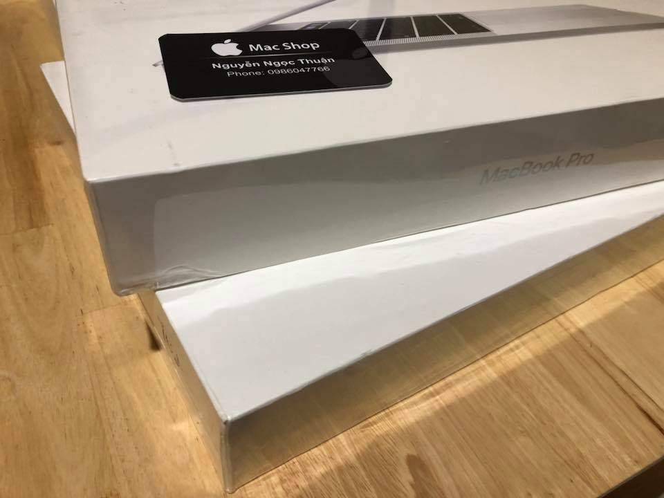 25446409_1751369704893821_8429251617194514115_n.jpg
