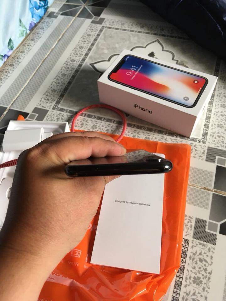 iphone x den 256gb tgdd 2.jpg